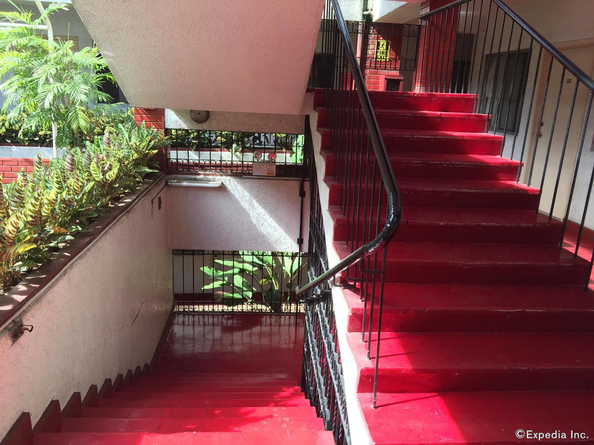 Broadway Court Apartelle 4Th Street Hotel Manila Eksteriør billede